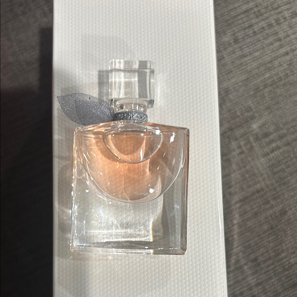 Lancome La vie est belle lancome miniature bottle